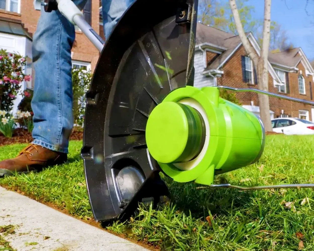 40V 13" Cordless Battery String Trimmer & 390 CFM Leaf Blower Combo w/ 4.0Ah Battery & Charger - Image 3