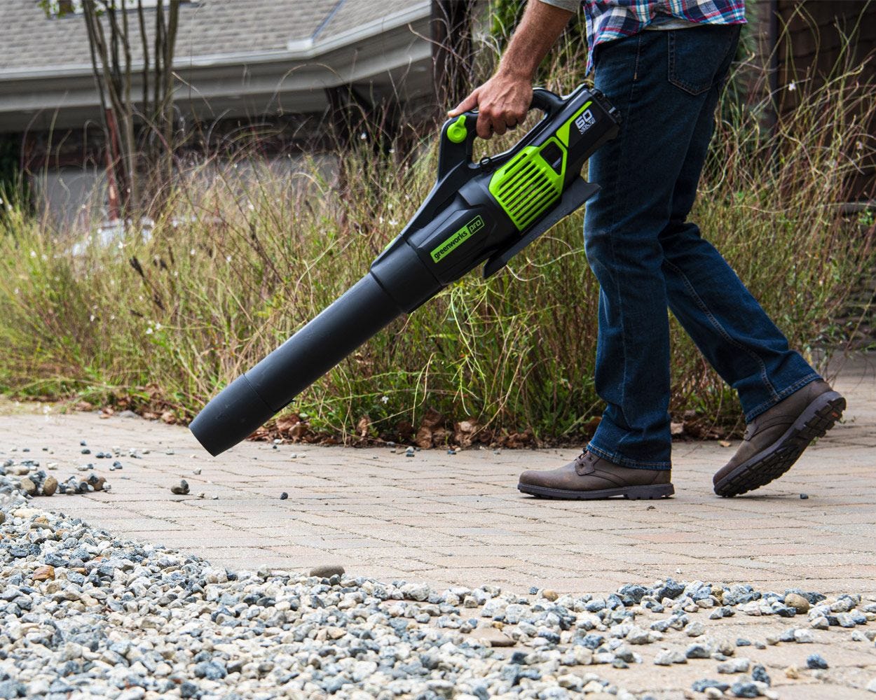 60V 3PC Handheld Combo Kit, 16"String Trimmer, 610 CFM Blower and 26"Hedge Trimmer - Image 7