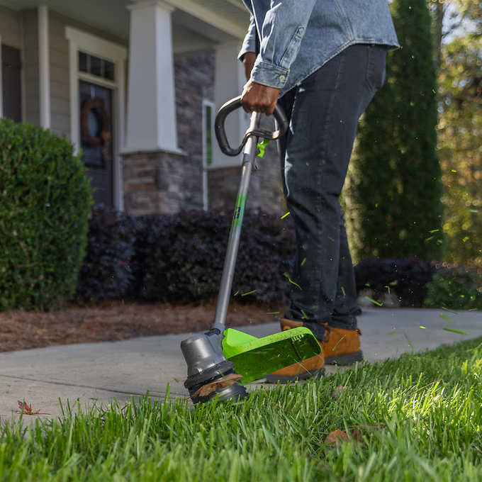 RENEWED 80V 17" Brushless String Trimmer: 2.0 Ah Battery and Charger - Image 6
