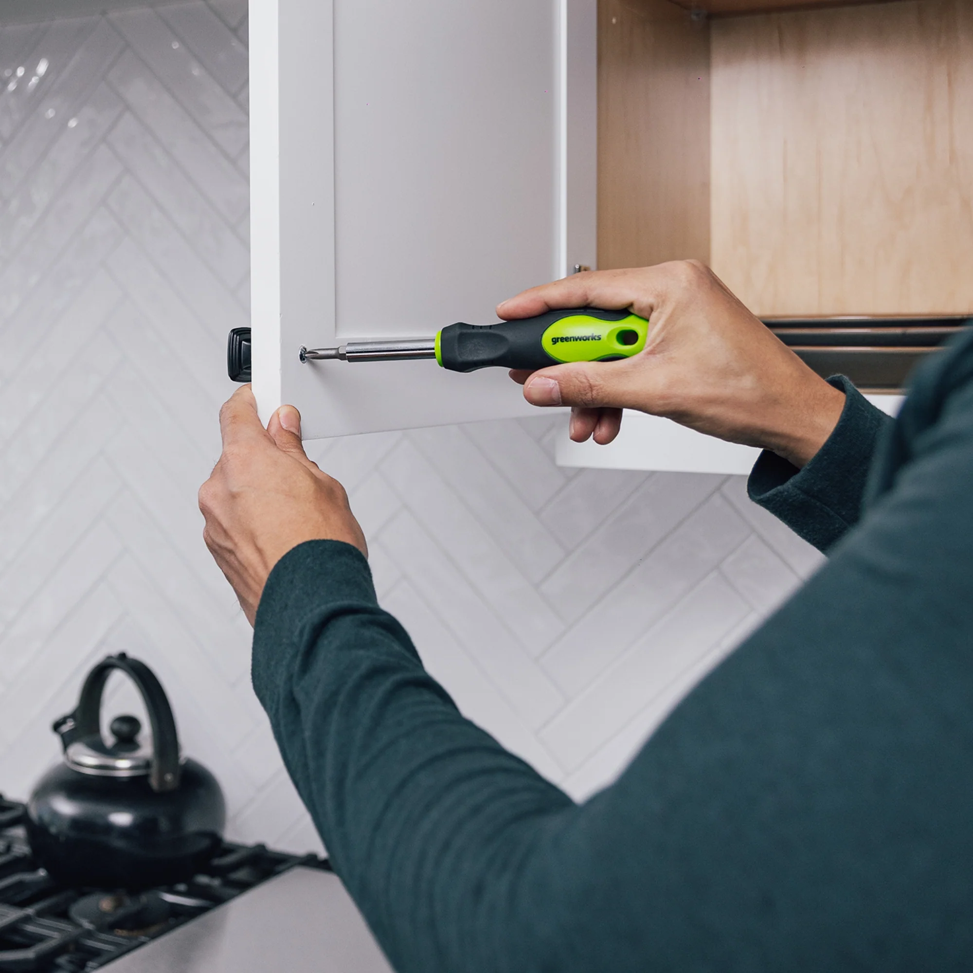 Multi-Bit Screwdriver - Image 2